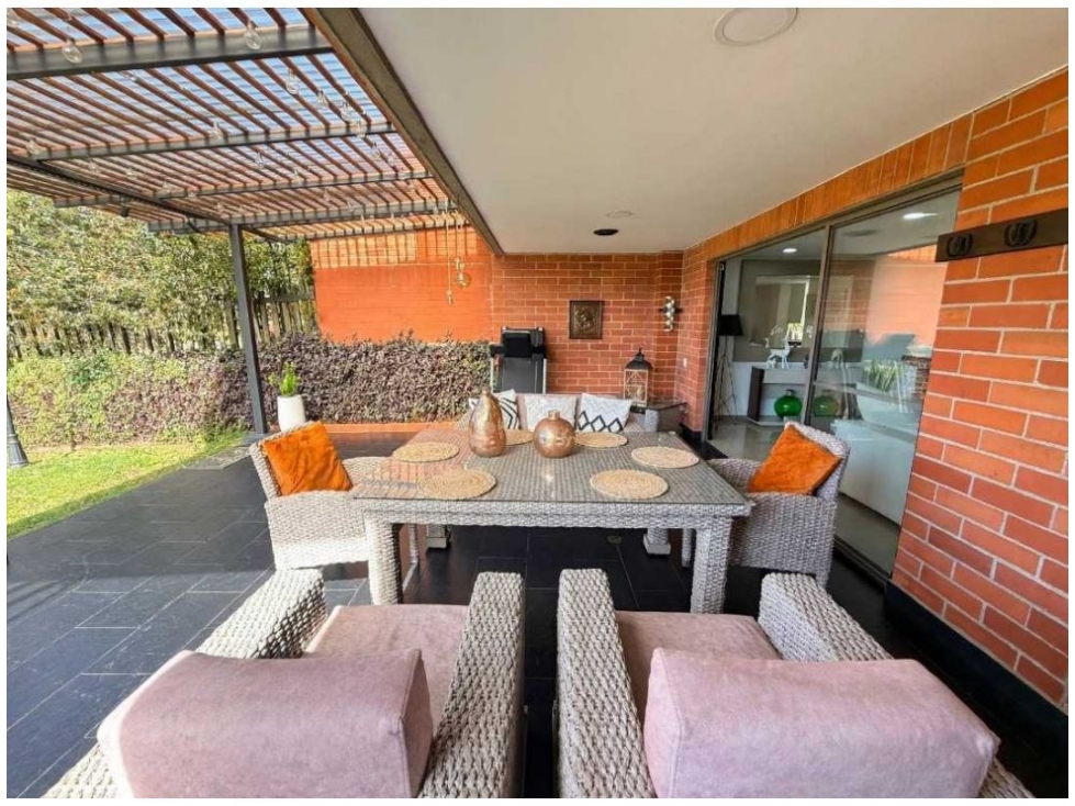 CASA EN ENVIGADO SECTOR LOMA DEL CHOCHO — foto 5