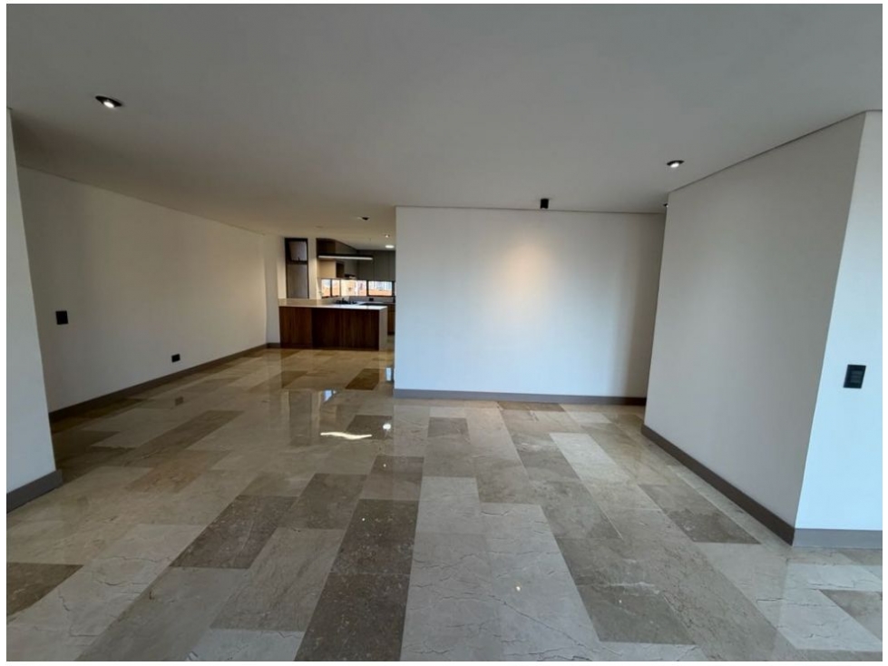 APARTAMENTO EN EL POBLADO SECTOR LOMA DE LOS PARRA - 3