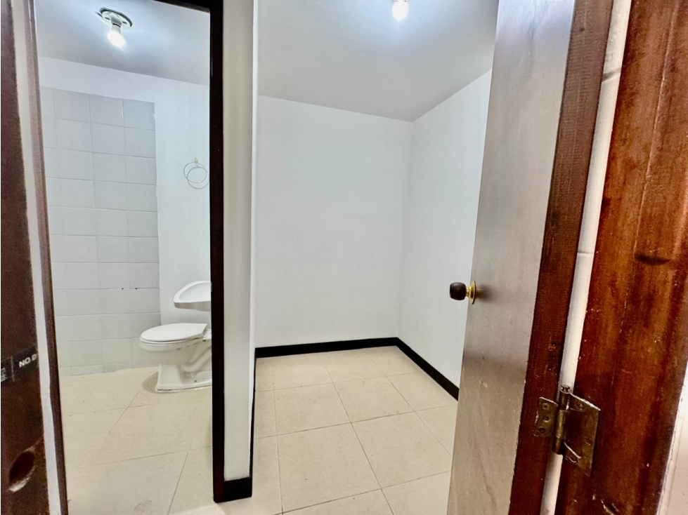 CASA EN ENVIGADO SECTOR LOMA DE LAS BRUJAS — foto 5