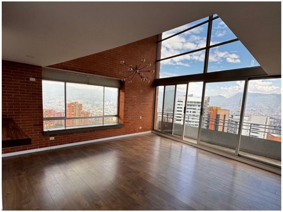 APARTAMENTO DÚPLEX EN EL POBLADO CERCA DEL TESORO — foto 5