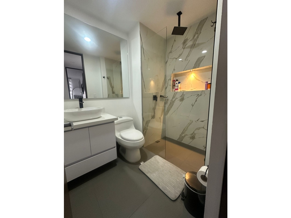 VENTA DE APARTAMENTO RECIEN REMODELADO EN LOS BALSOS — foto 5