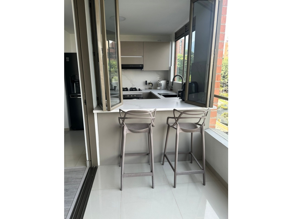 VENTA DE APARTAMENTO RECIEN REMODELADO EN LOS BALSOS — foto 3