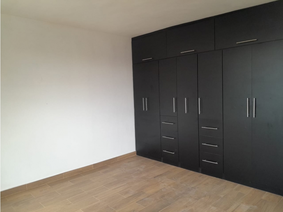 Linda Casa Ubicada en Recursos Hidráulicos - 2