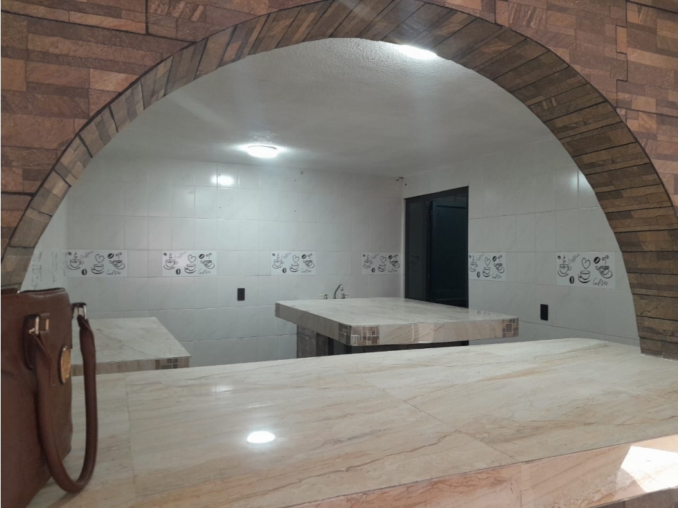 Linda Casa Ubicada en Recursos Hidráulicos - 1