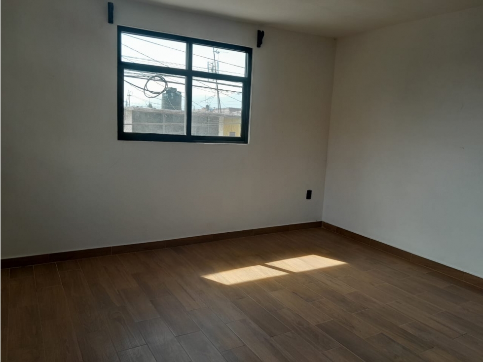 Linda Casa Ubicada en Recursos Hidráulicos - 3