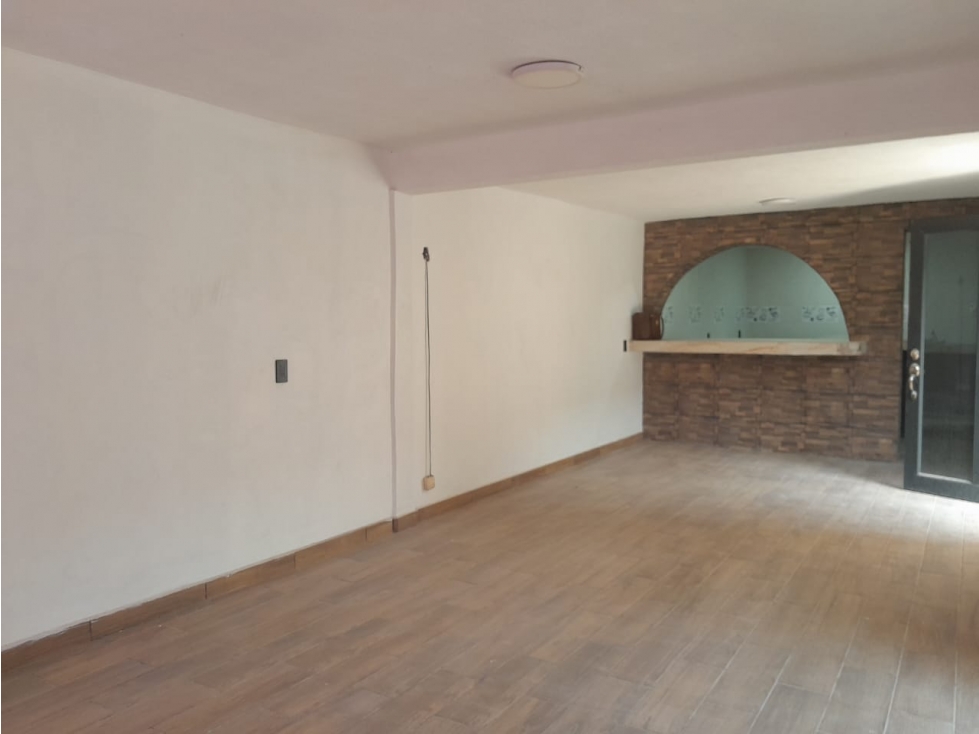 Linda Casa Ubicada en Recursos Hidráulicos - 4