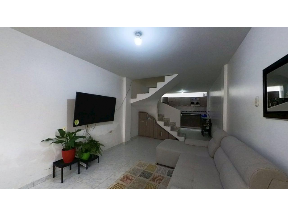 CASA DE BARRIO EN BRITALIA — foto 4