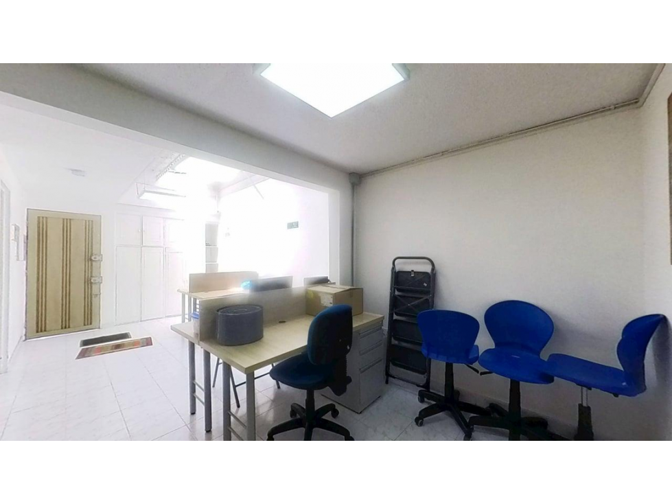 CASA DE BARRIO EN VENTA EN MORATO — foto 3