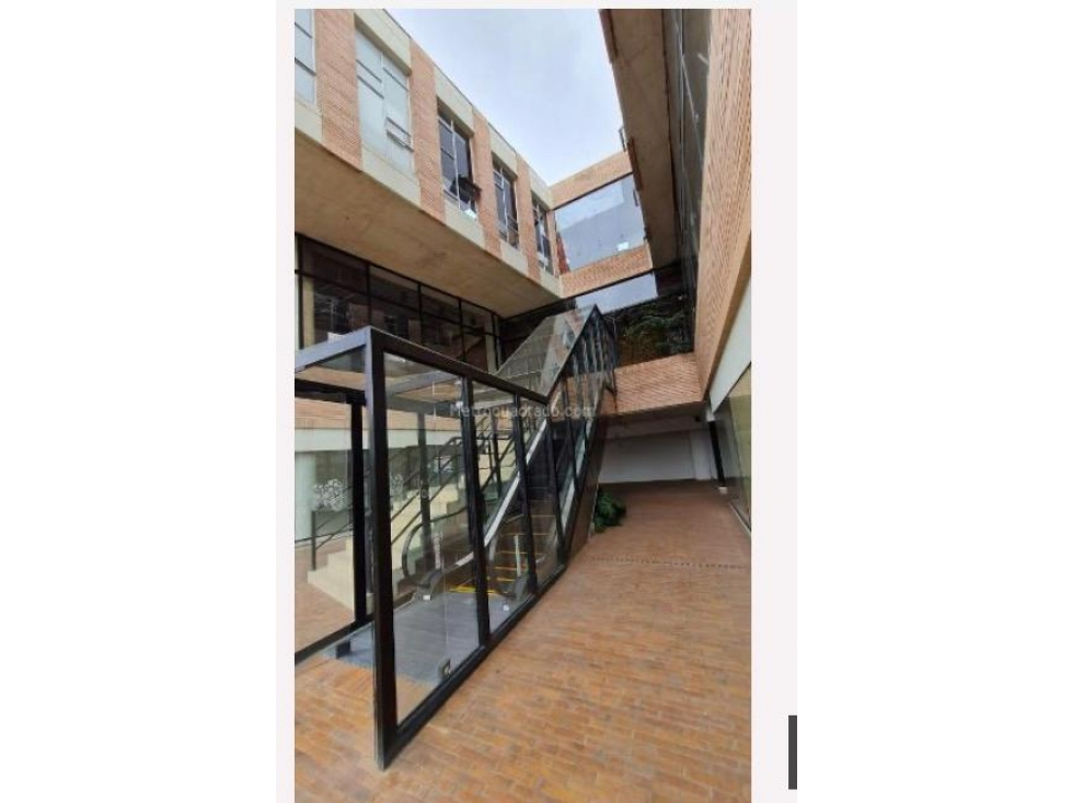 Venta de local en centro comercial Plaza Madero en Chia - 5