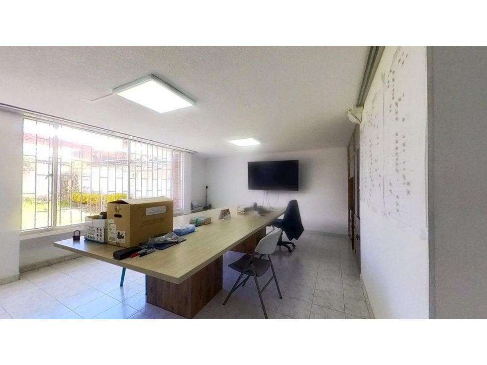 CASA DE BARRIO EN VENTA EN MORATO — foto 2
