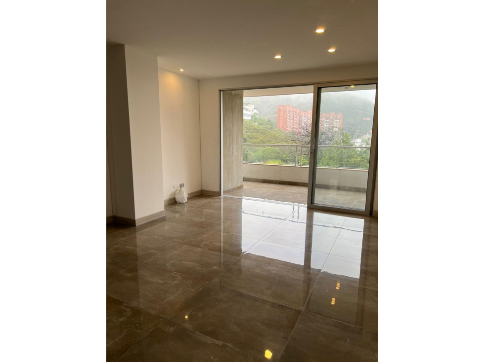 VENDO APARTAMENTO EN EL BARRIO LOS CRISTALES CALI — foto 2
