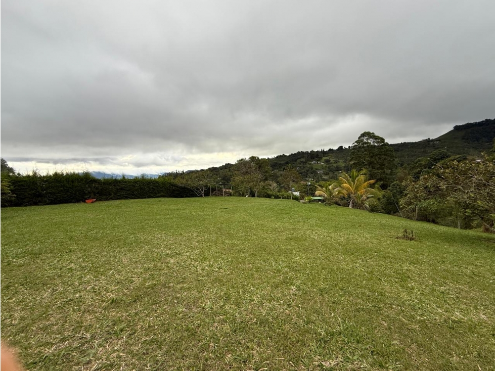 FINCA EN DAGUA - 1