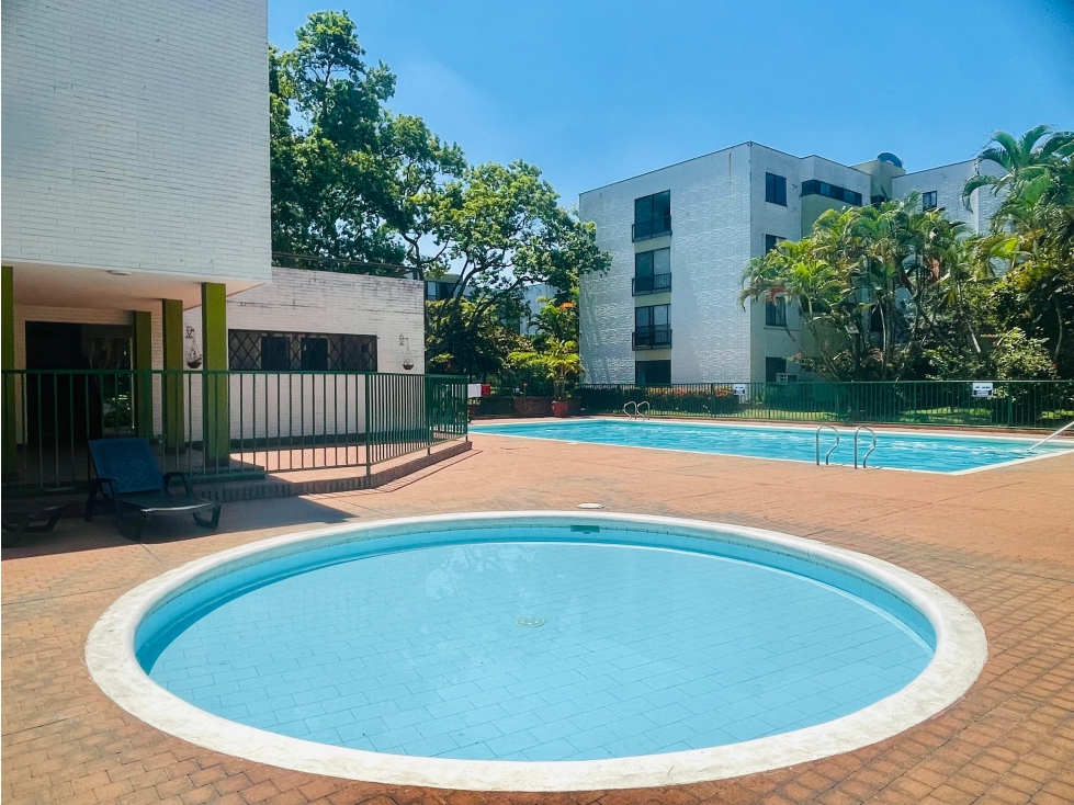VENDO APARTAMENTO EN MULTICENTRO