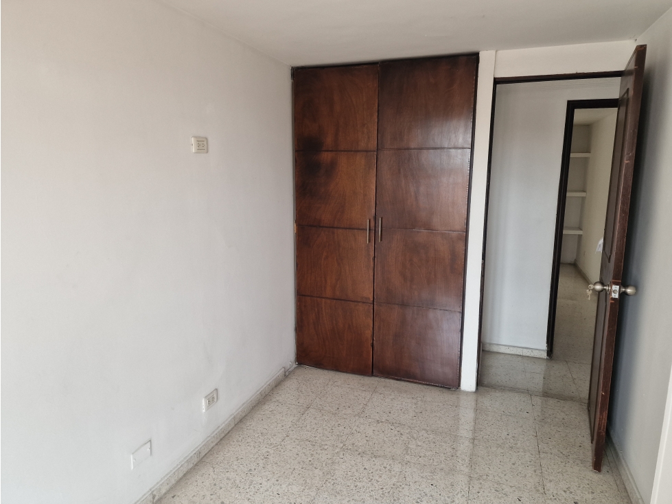 VENDO APARTAMENTO BARRIO VERSALLES — foto 3