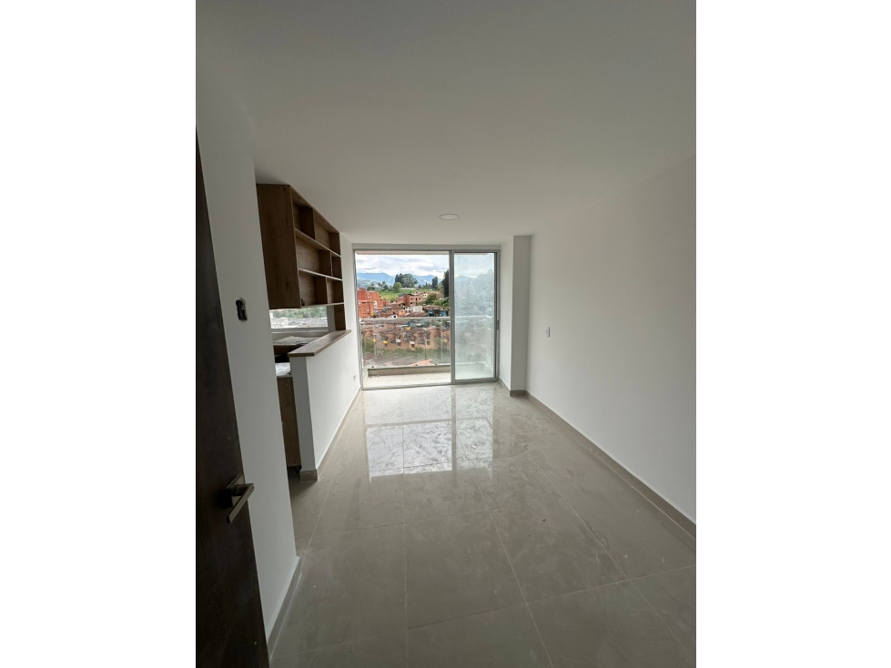 Aparta-estudio en caldas piso 8
