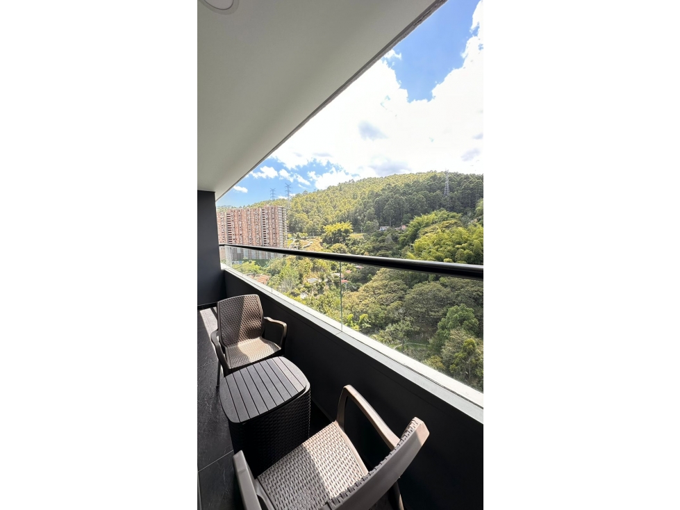 Encantador apartamento rodeado de belleza natural en El Poblado — foto 3