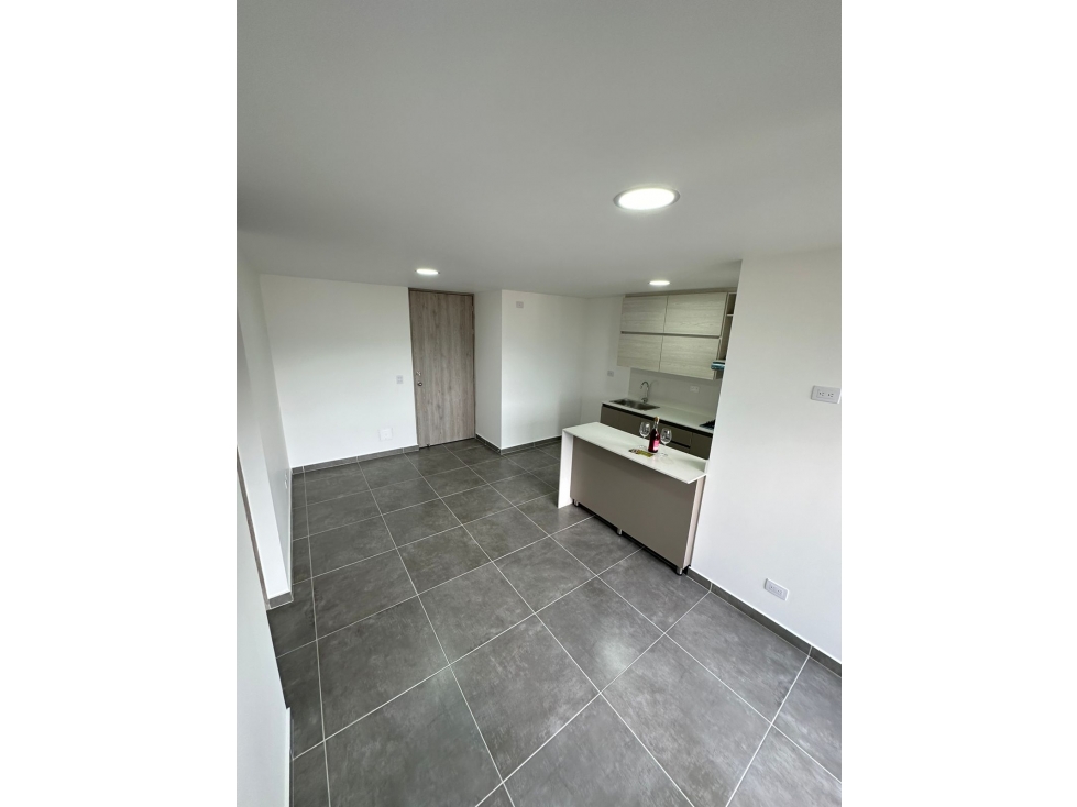Apartamento disponible para la venta en sector Las Lomitas, Sabaneta — foto 2