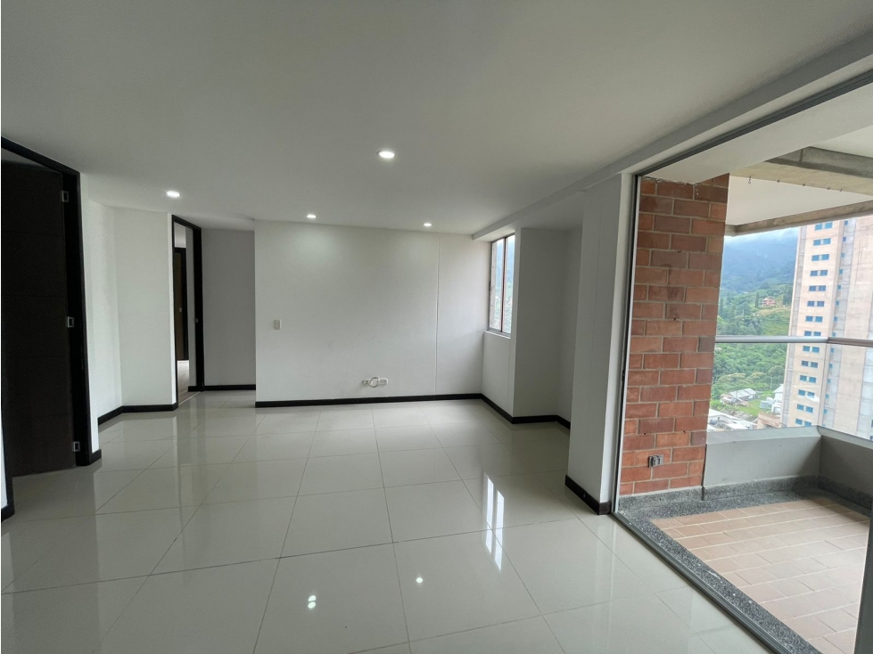 Hermoso apartamento en zona privilegiada en Sabaneta — foto 2