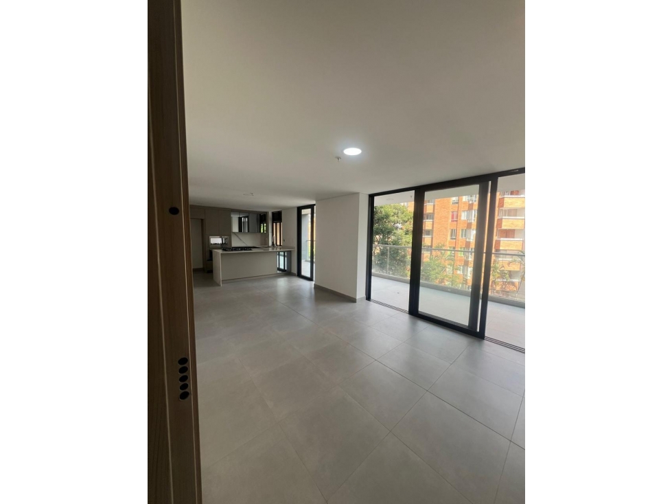 En venta hermoso apartamento en Laureles