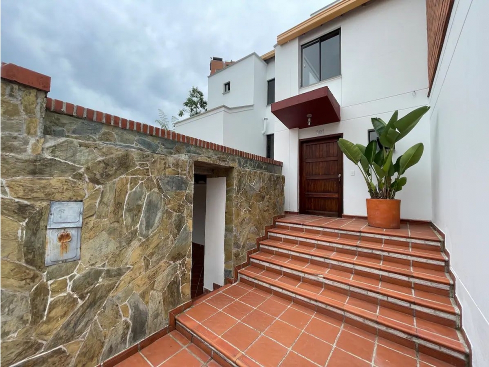 Hermosa casa en la Transversal superior — foto 2