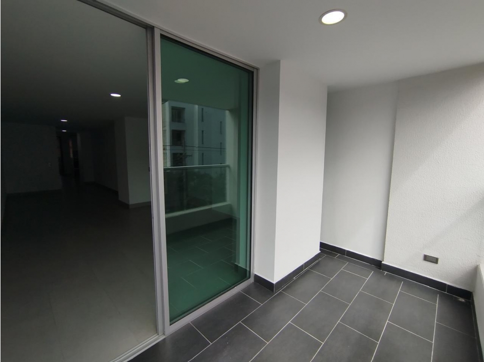 En venta Apartamentos en Edificio Porton Del Laurel — foto 3