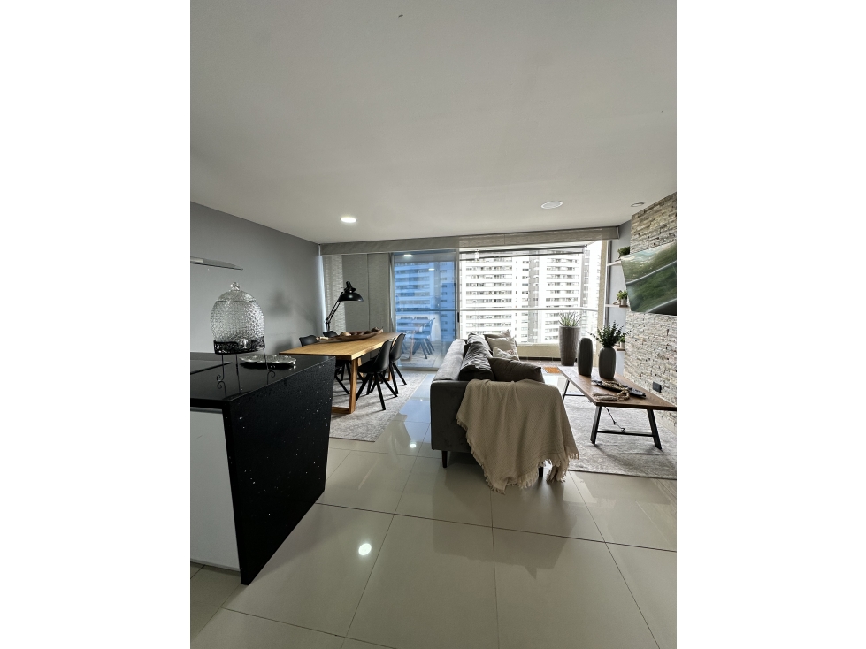 Moderno apartamento amoblado para la venta o alquiler en El Poblado — foto 2