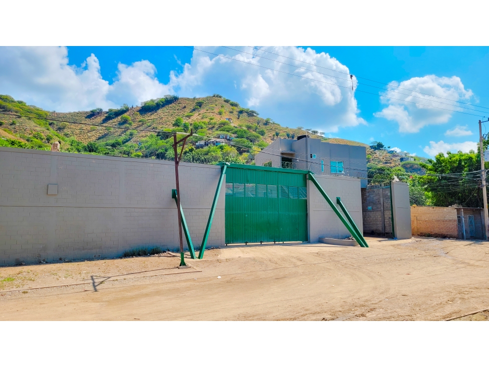 BODEGA EN VENTA CON EXCELENTE UBICACIÓN - 2