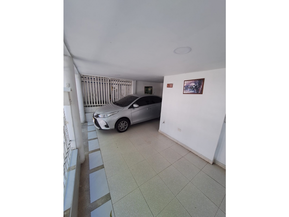 CASA AMPLIA EN ZONA DE VALORIZACION