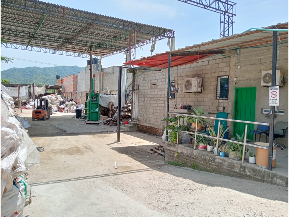 Propiedad en Venta en Zona con Gran desarrollo Comercial - Y de Bonda — foto 5