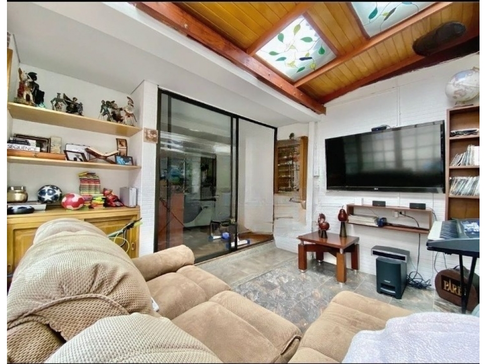 VENTA ACOGEDOR APARTAMENTO REMODELADO EN SANTA ANA OCCIDENTAL — foto 6