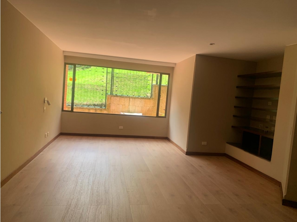VENDO EXCELENTE APTO EN SANTA BÁRBARA ORIENTAL USAQUEN BOGOTA — foto 6