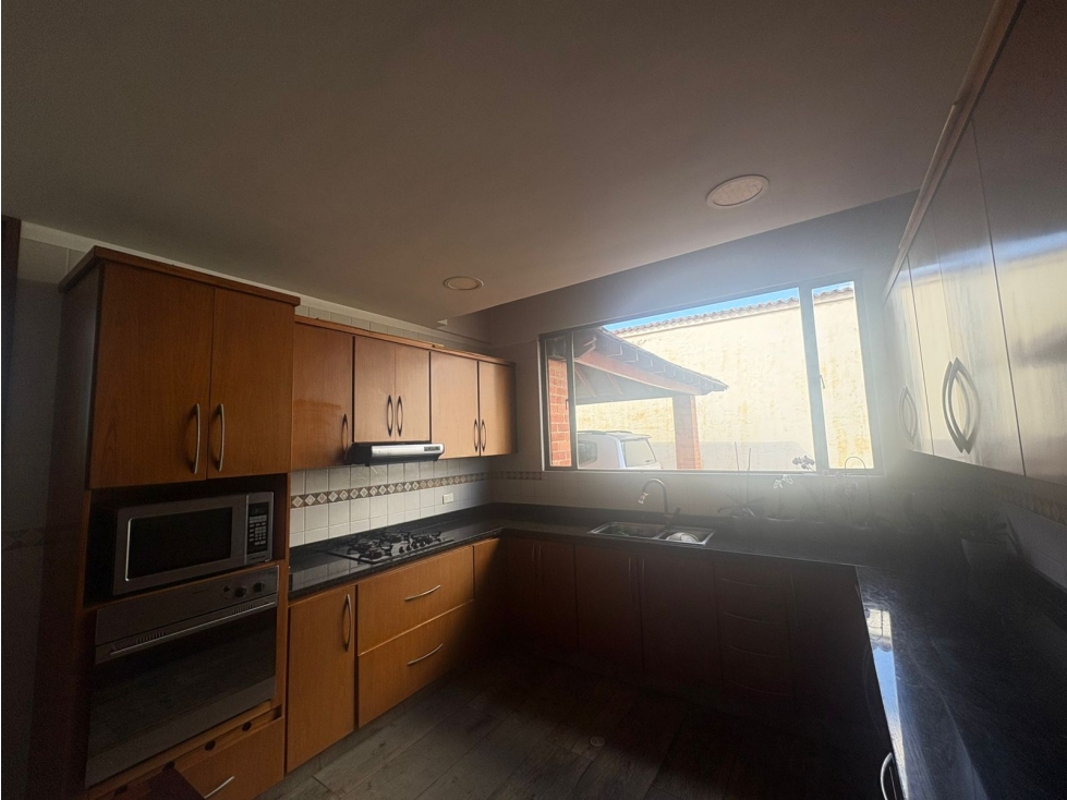 VENTA AMPLIA CASA EN CONJUNTO CAJICA — foto 6