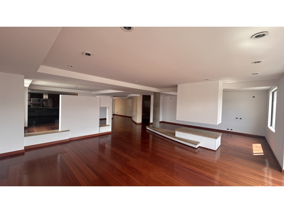ARRIENDO AMPLIO PH EN SANTA BARBARA OCCIDENTAL