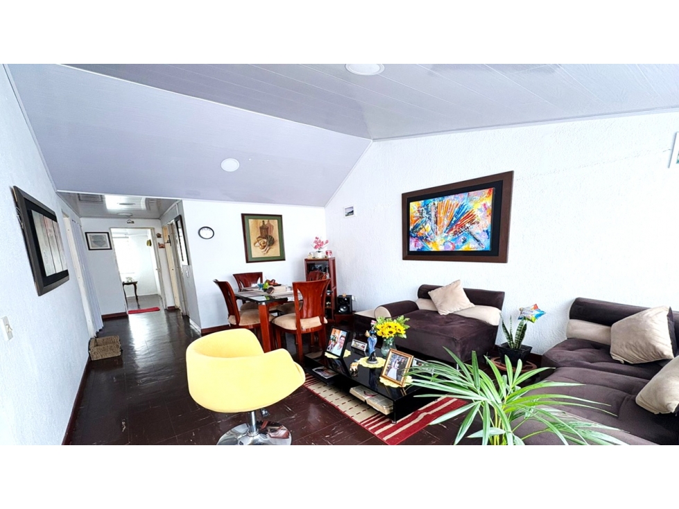 SE VENDE APARTAMENTO EN CEDRO GOLF