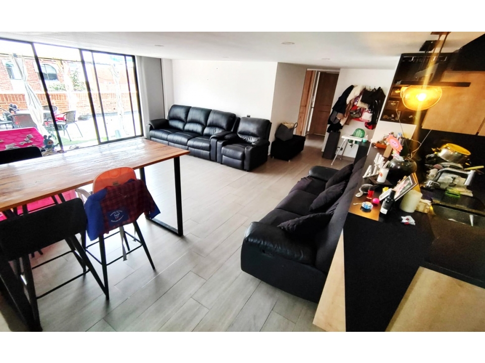 SE VENDE APARTAMENTO EN CEDRO GOLF