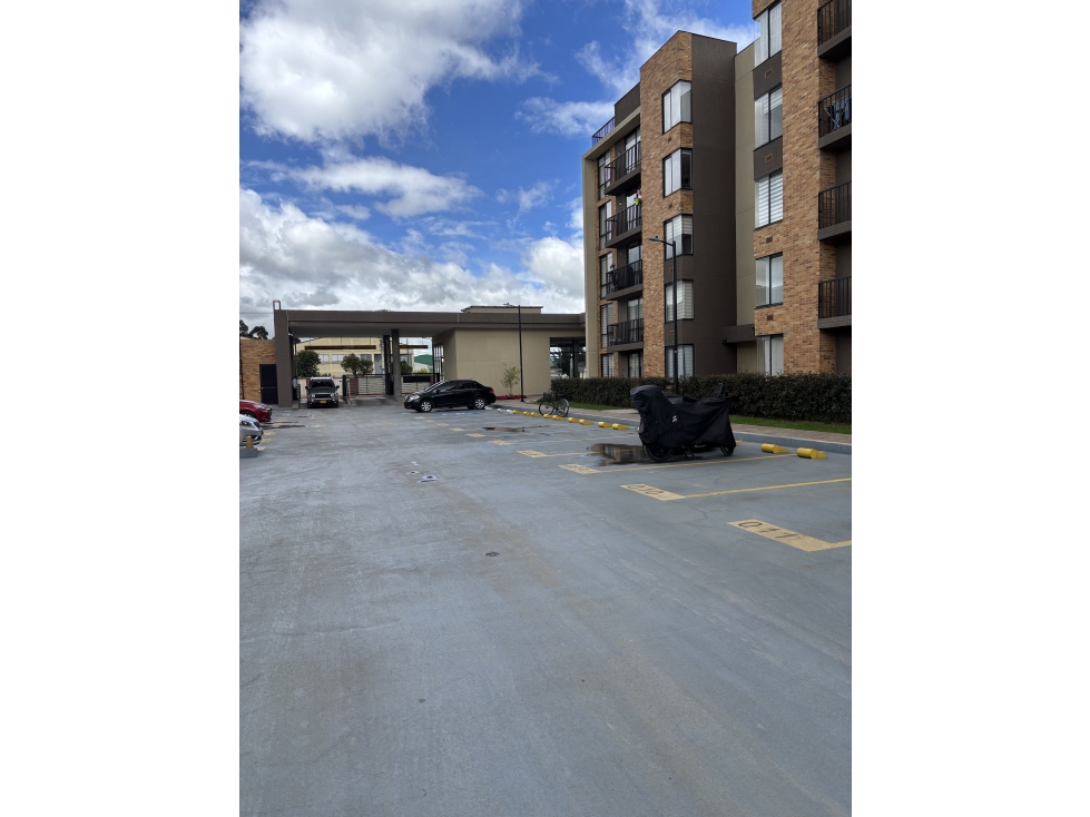 ARRIENDO APARTAMENTO 1PISO 2 CUARTOS CAJICA!