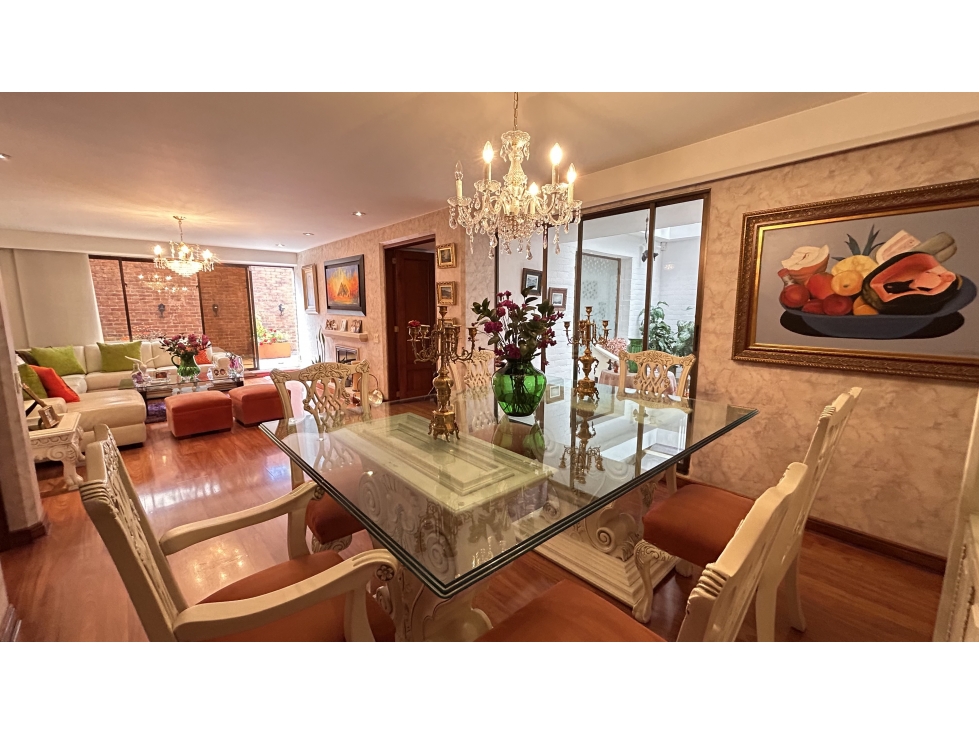VENTA CLASICO Y AMPLIO APARTAMENTO CON TERRAZA EN CHICO NAVARRA — foto 4