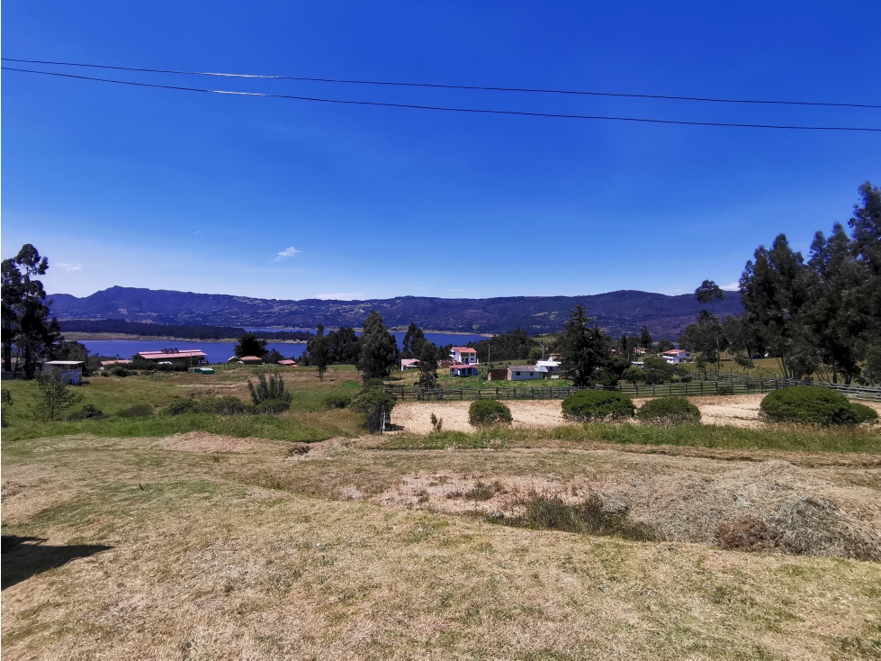 VENTA DE EXCELENTE LOTE PARA CASAS EN GUATAVITA - 3