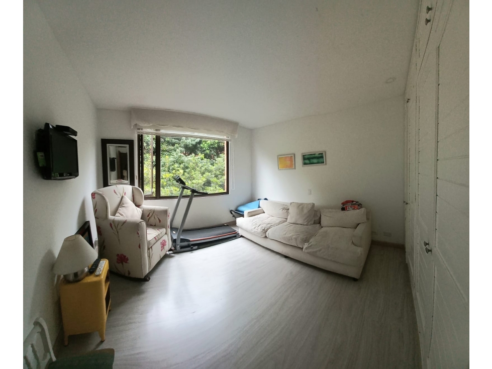 LINDARAJA HERMOSO APARTAMENTO REMODELADO HERMOSA VISTA — foto 5