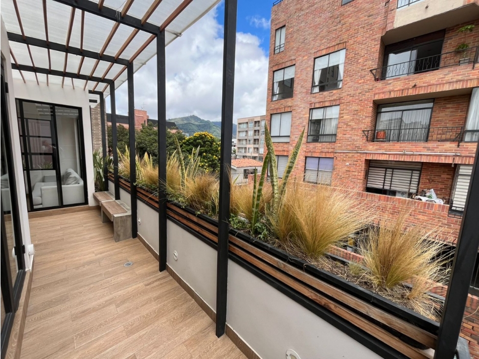 VENTA APARTAMENTO REMODELADO 100% EN SAN PATRICIO DIVIDIDO EN 2 — foto 2