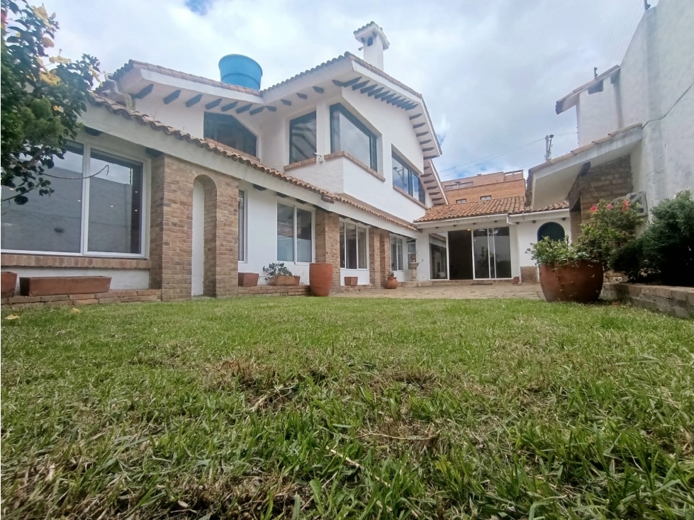 SANTA BARBARA ORIENTAL HERMOSA CASA
