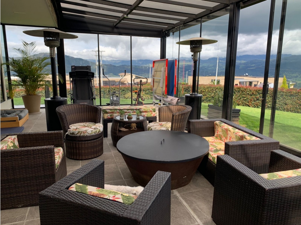 VENTA ESPECTACULAR CASA EN APOSENTOS DE YERBABUENA — foto 6