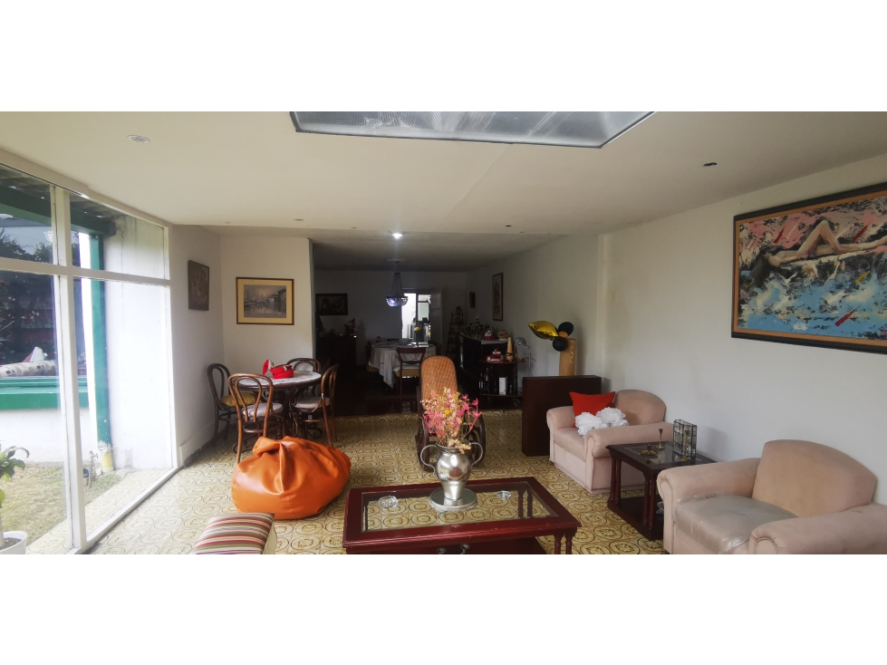 VENTA AMPLIA Y CLASICA CASA EN LAS VILLAS — foto 5