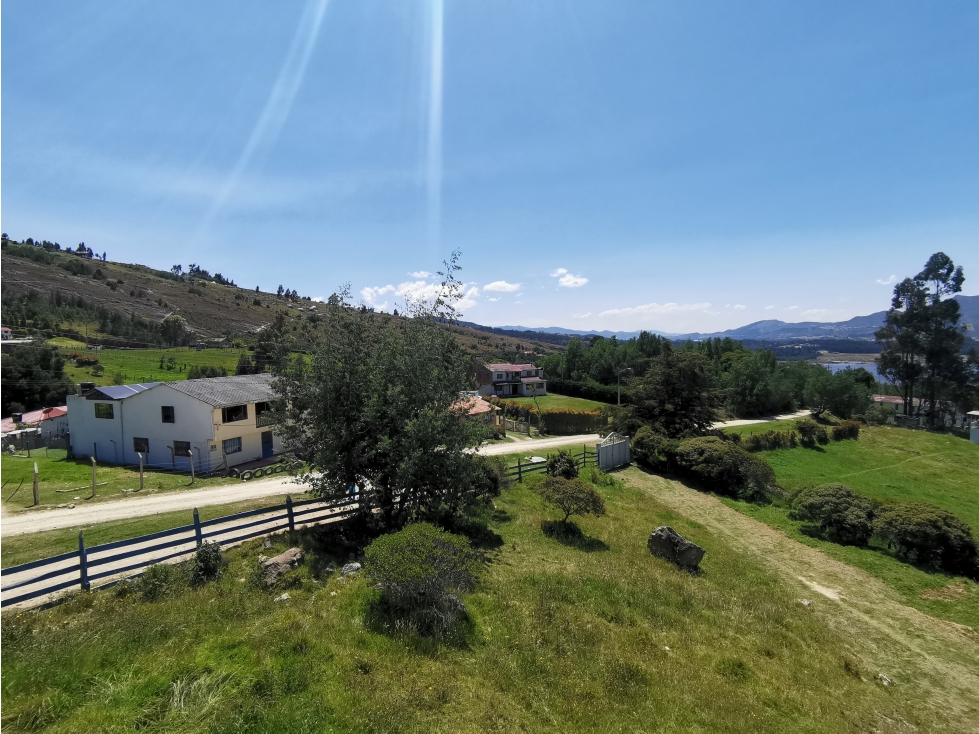 VENTA DE EXCELENTE LOTE PARA CASAS EN GUATAVITA - 4