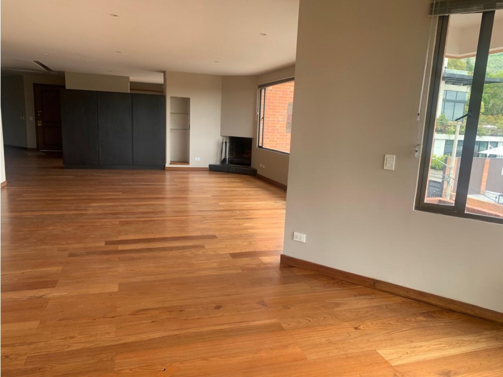 VENDO EXCELENTE APTO EN SANTA BÁRBARA ORIENTAL USAQUEN BOGOTA