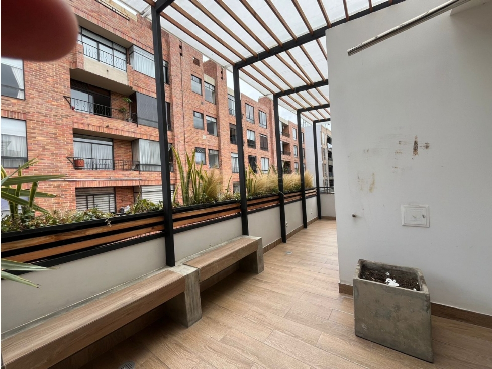 VENTA APARTAMENTO REMODELADO 100% EN SAN PATRICIO DIVIDIDO EN 2 — foto 4