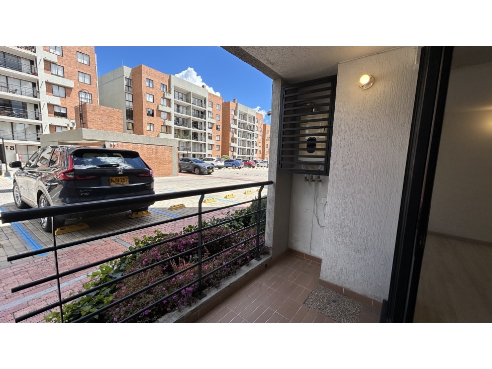 VENTA ACOGEDOR APARTAMENTO CON BALCON EN CAJICA TERRASABANA — foto 3