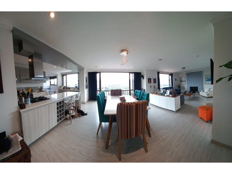 LINDARAJA HERMOSO APARTAMENTO REMODELADO HERMOSA VISTA