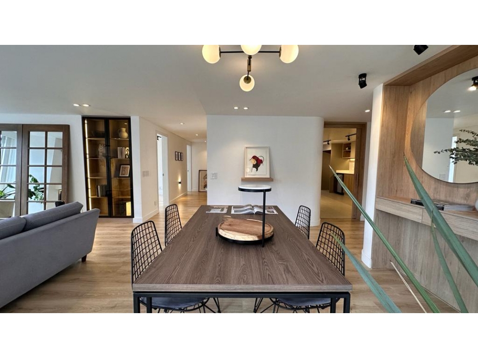 VENTA ENCANTADOR APARTAMENTO REMODELADO EN CHICO — foto 2