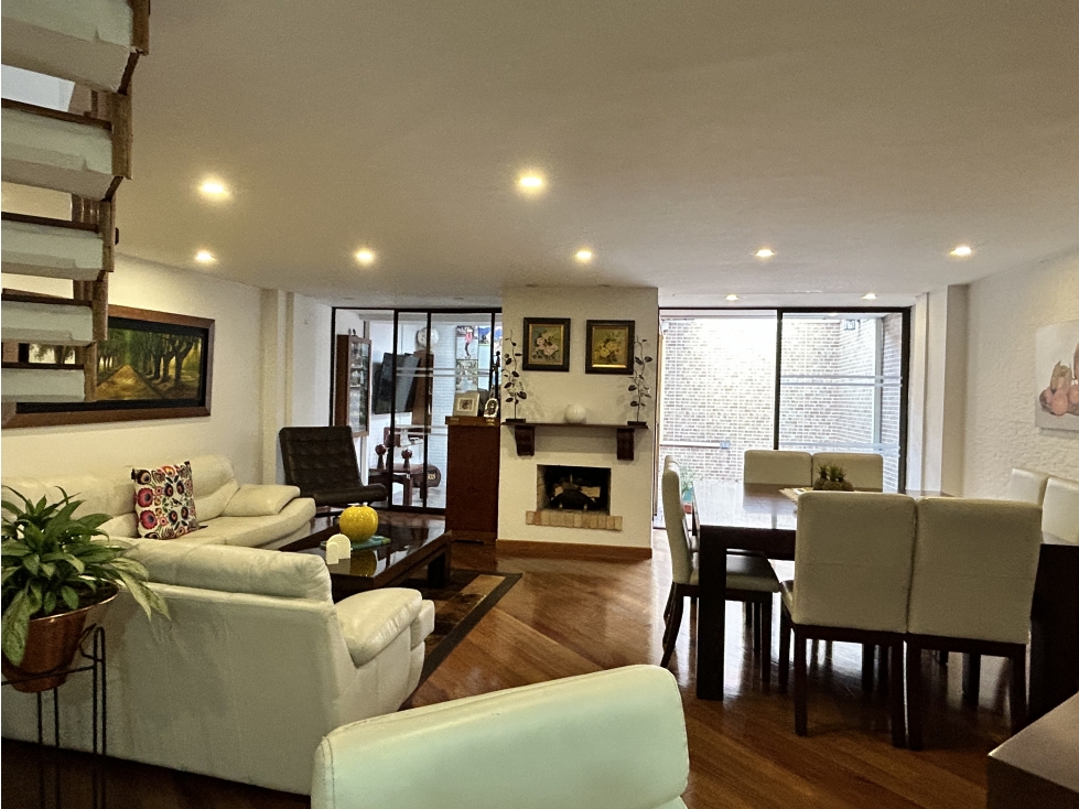 VENTA ACOGEDOR APARTAMENTO REMODELADO EN SANTA ANA OCCIDENTAL — foto 2